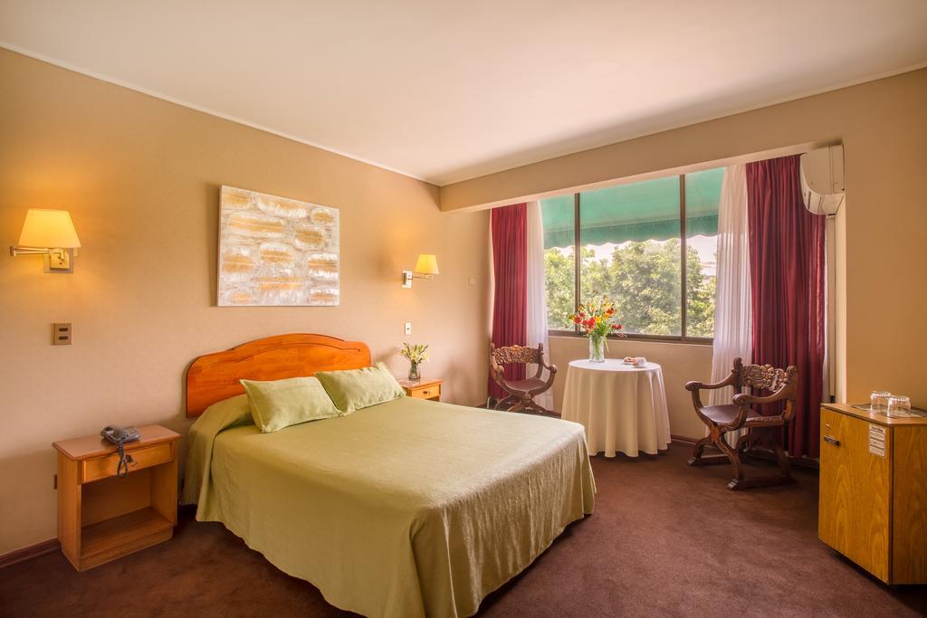 Hotel Conde Ansurez Σαντιάγκο Εξωτερικό φωτογραφία